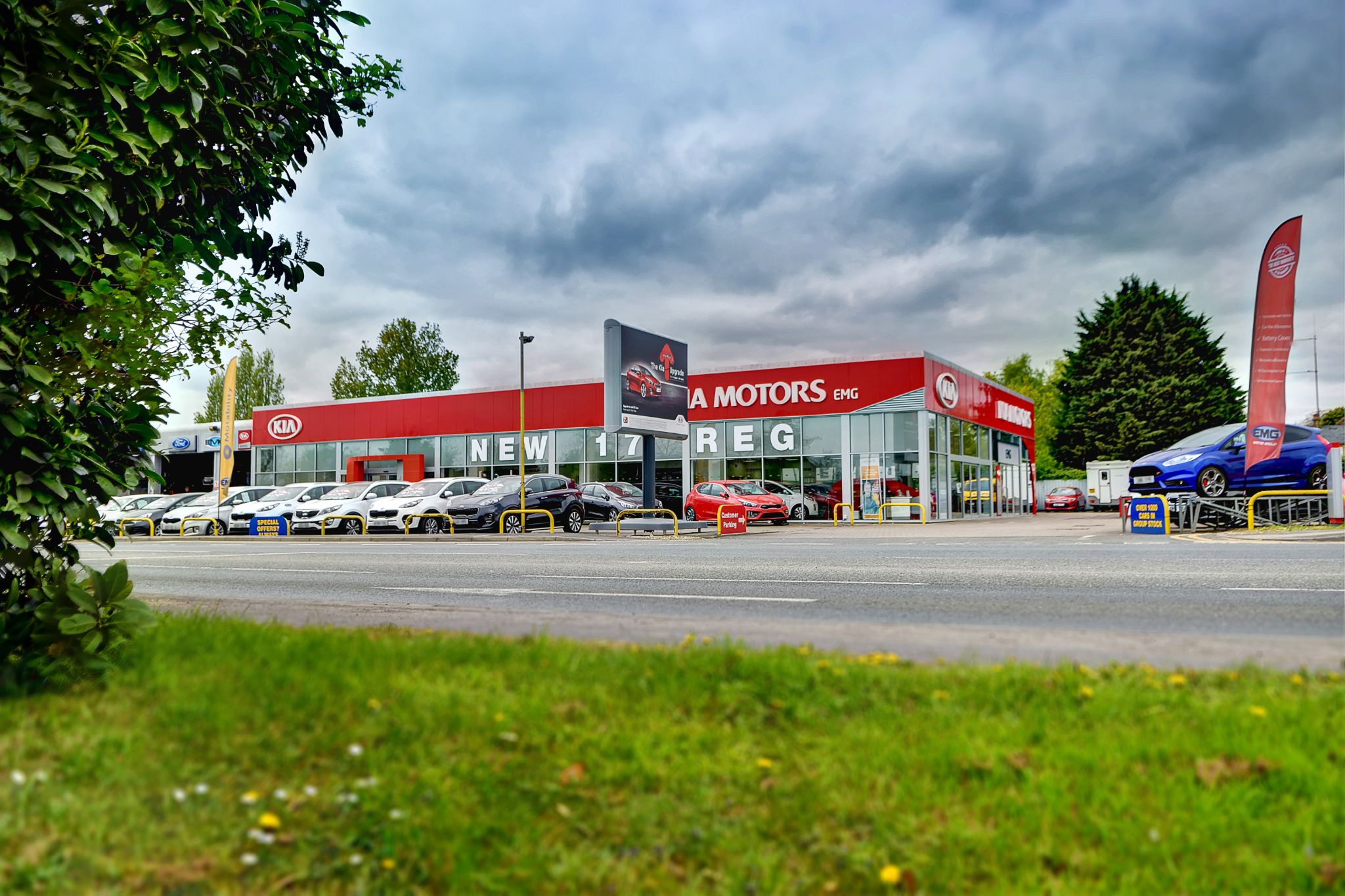 EMG Motor Group Ely Kia Car dealership in Ely AutoTrader